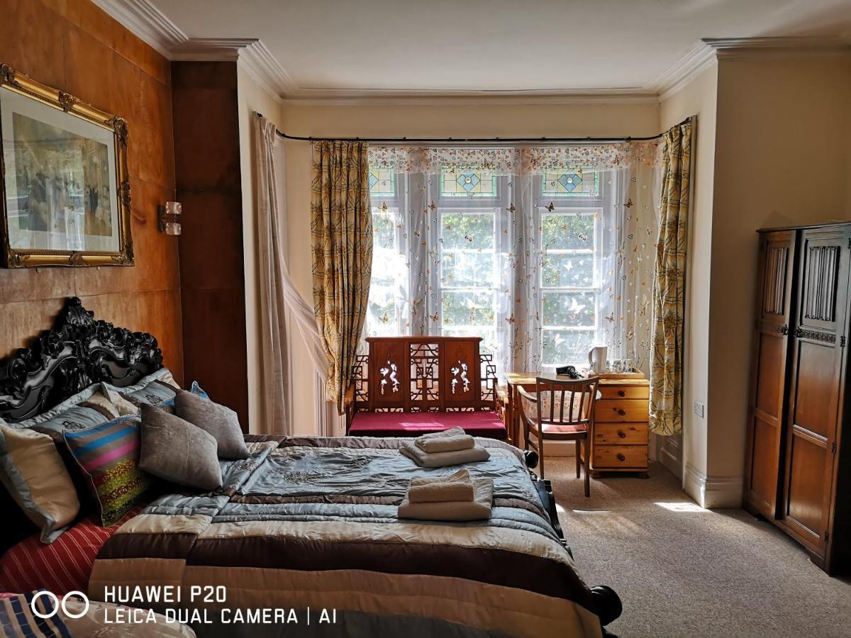 Отель Lincoln House Борнмут Экстерьер фото