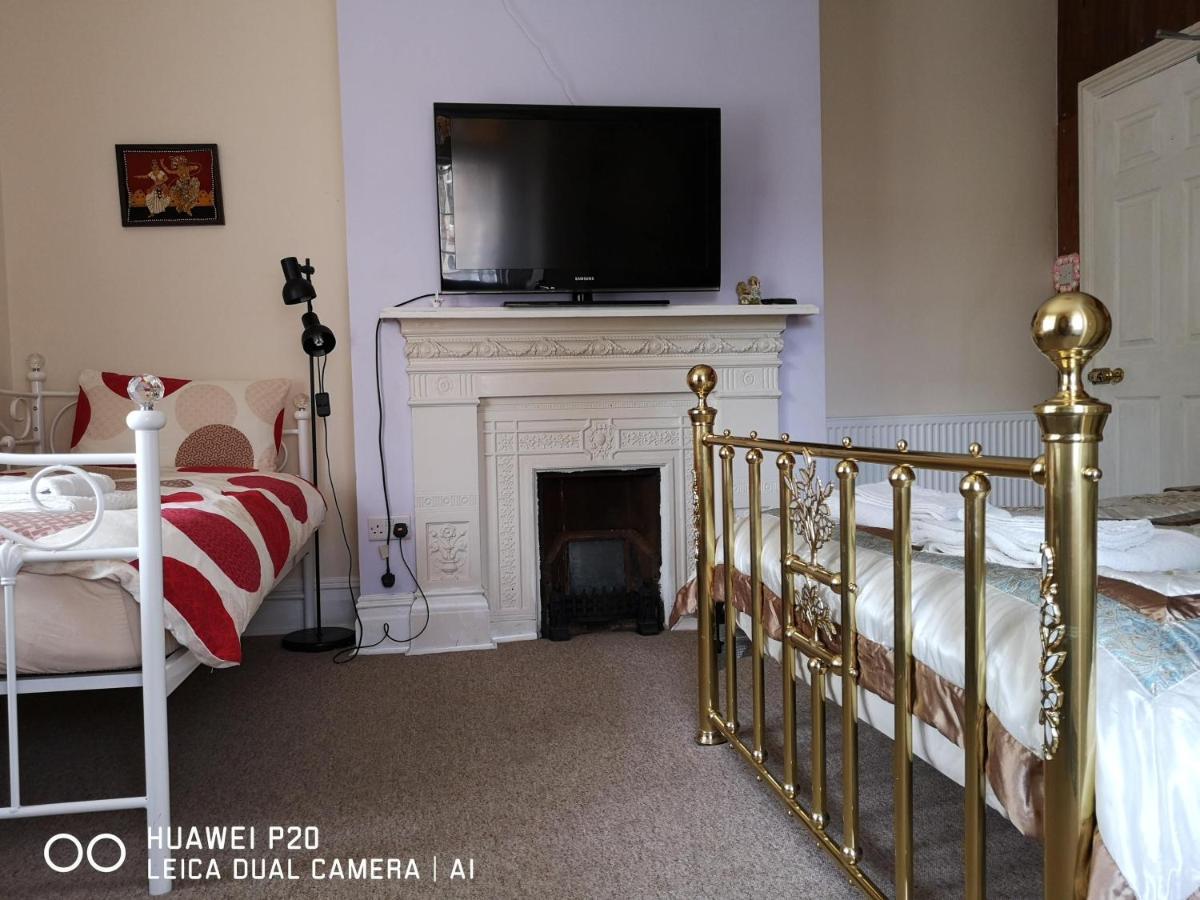 Отель Lincoln House Борнмут Экстерьер фото