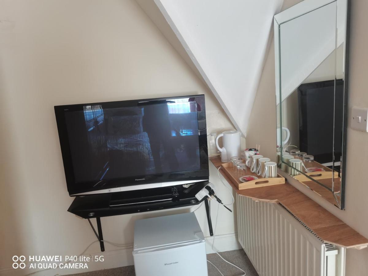 Отель Lincoln House Борнмут Экстерьер фото